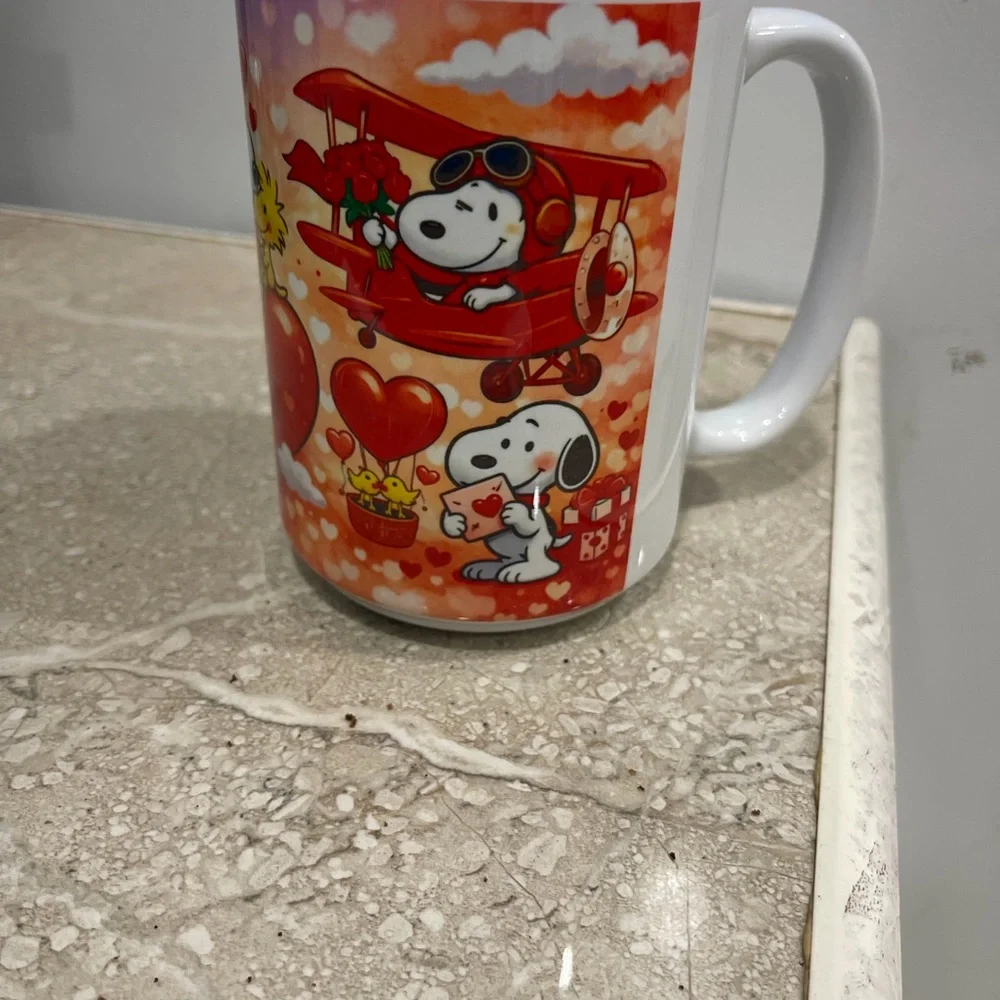 Snoopy Red and White Mug - Picture 6 of 6
